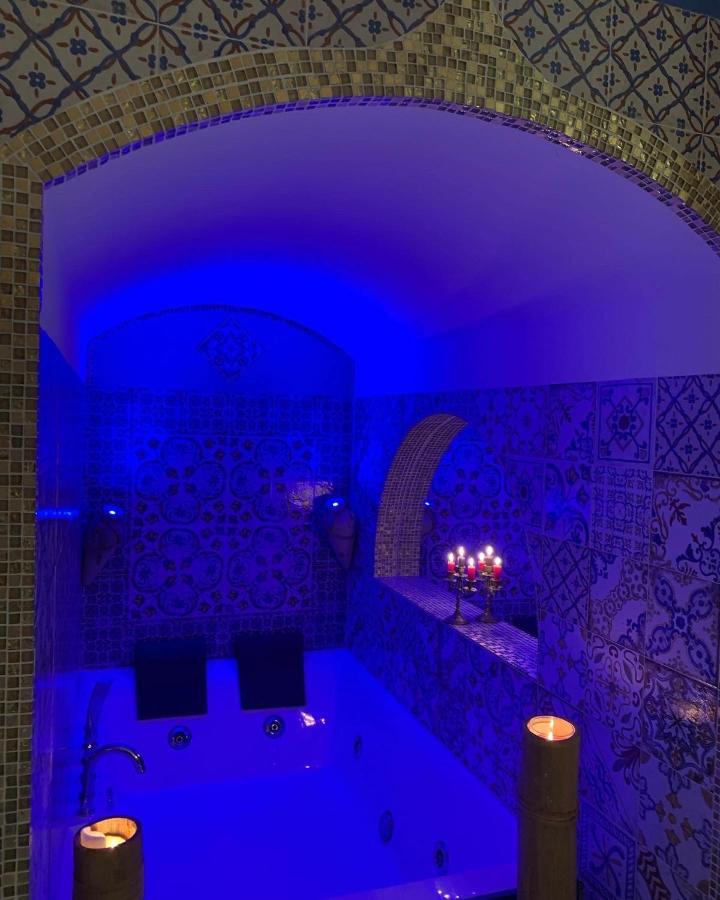 La Casa Di Emanuella - Rooms & International Suites Bari Exterior photo
