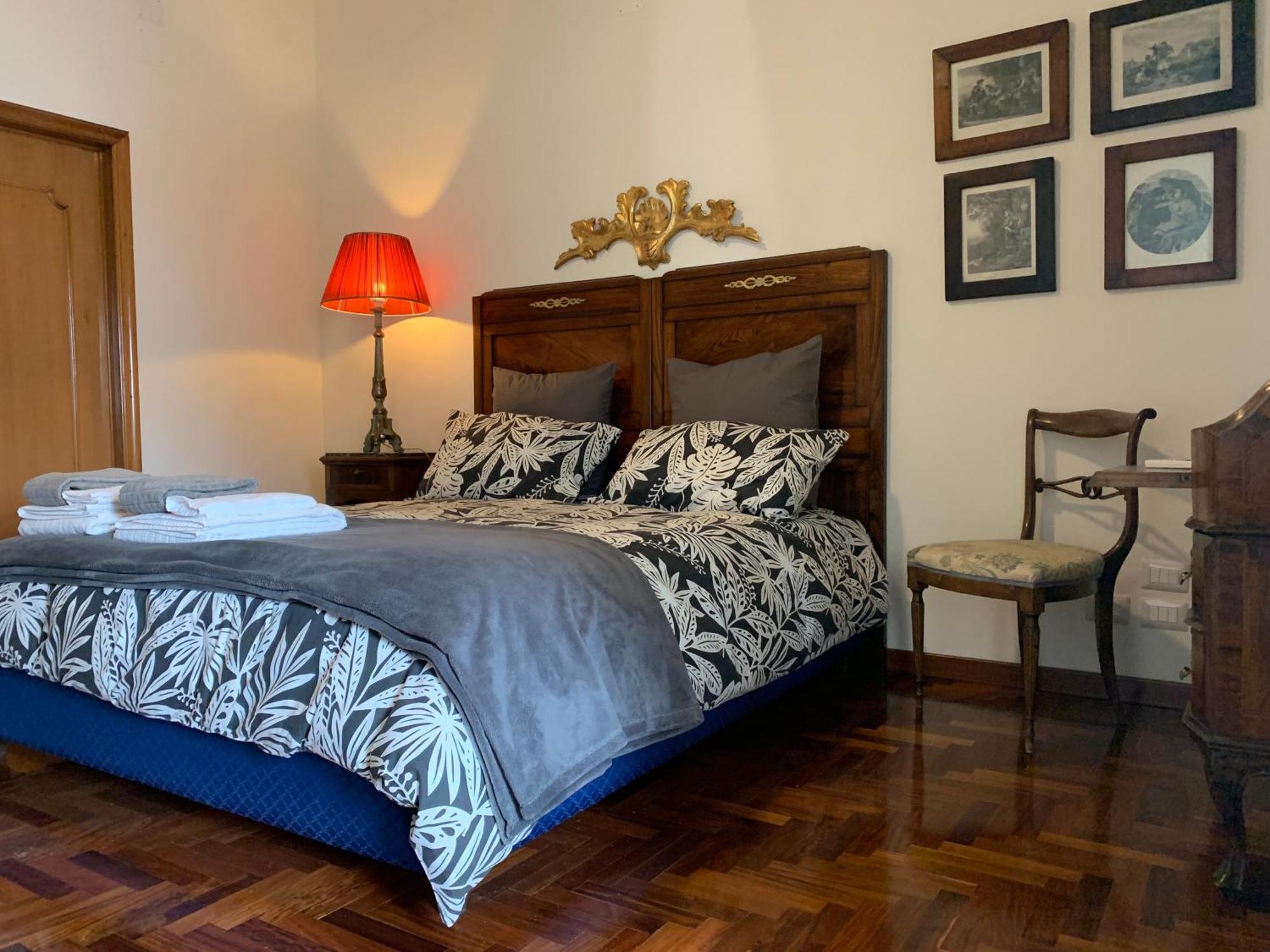 La Casa Di Emanuella - Rooms & International Suites Bari Exterior photo